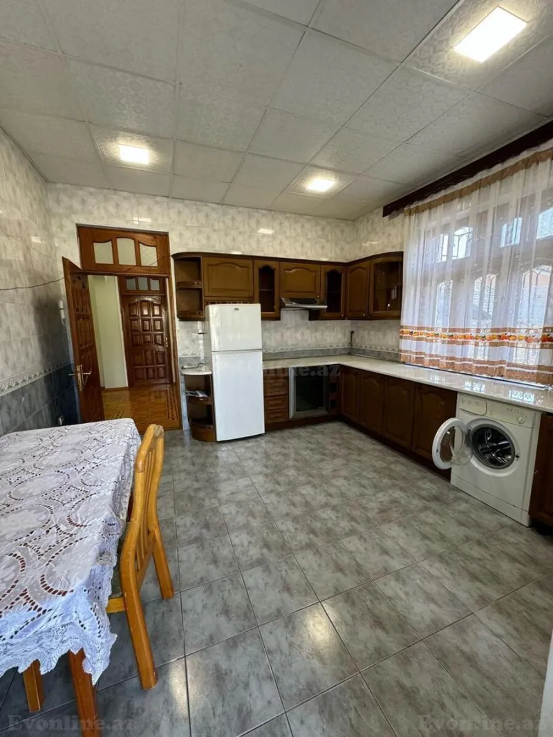 Satılır 6 otaqlı Həyət evi 250 m² Azadlıq prospekti m. - şəkil 24