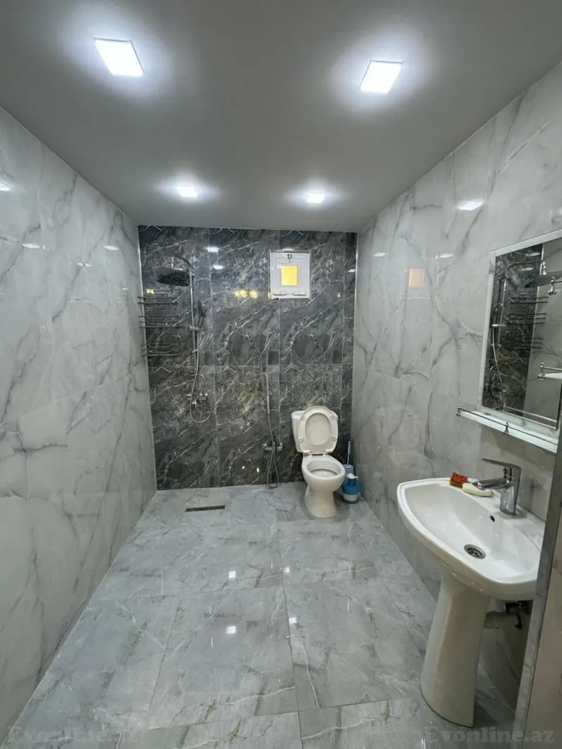 Satılır 6 otaqlı Həyət evi 250 m² Azadlıq prospekti m. - şəkil 26