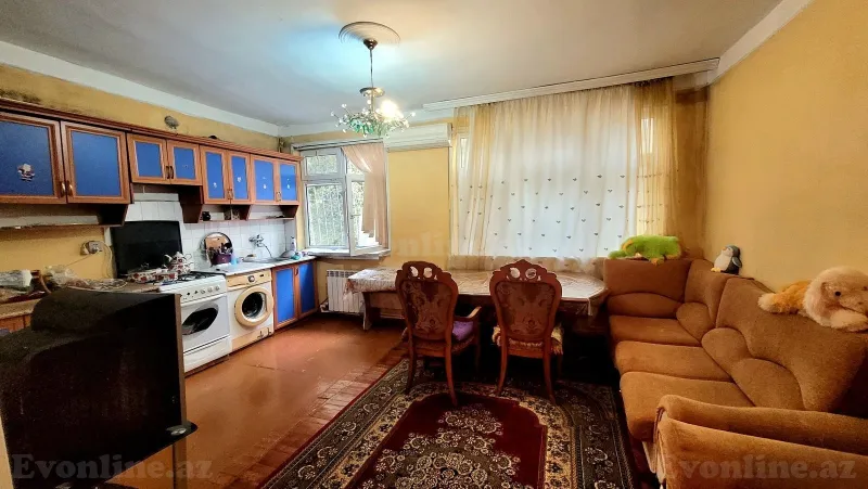 Satılır 3 otaqlı Mənzil Köhnə tikili 70 m² Azadlıq prospekti m. - şəkil 3