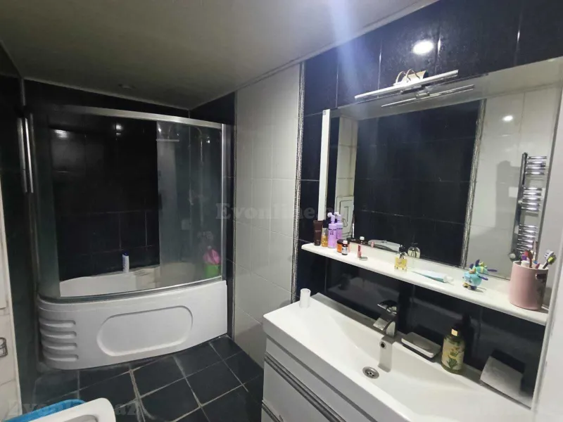 Satılır 2 otaqlı Mənzil Yeni tikili 86 m² Azadlıq prospekti m. - şəkil 16