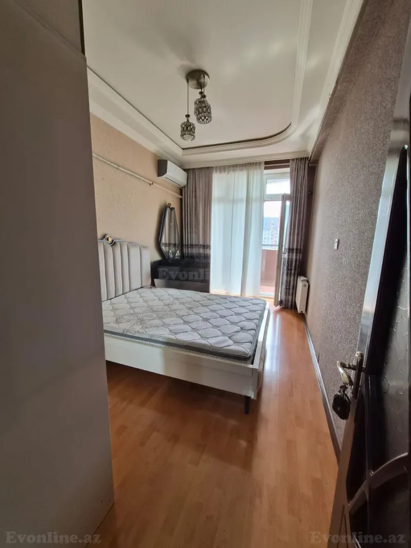 Satılır 3 otaqlı Mənzil Yeni tikili 98 m² Memar Əcəmi m. - şəkil 3