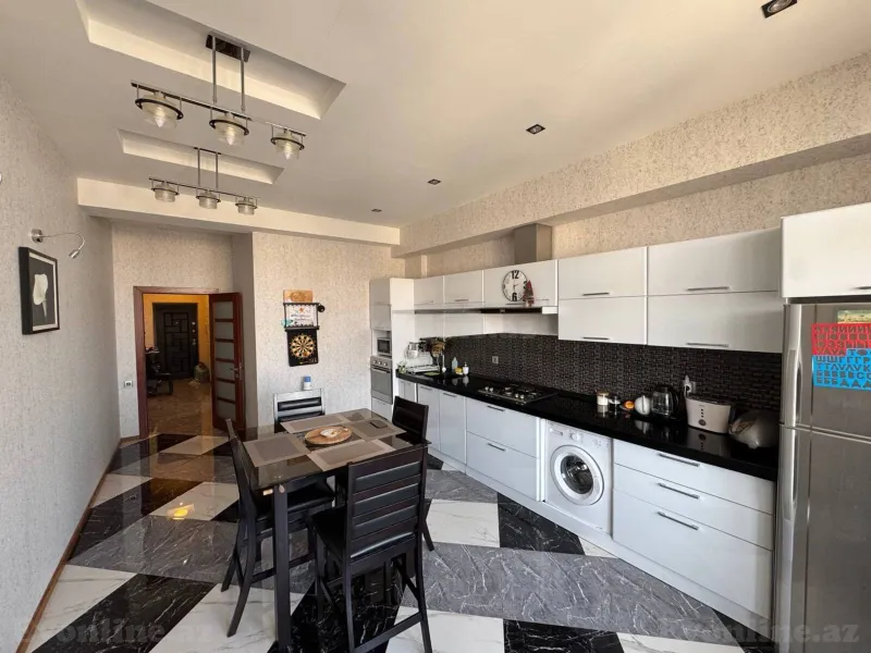 Kirayə verilir 3 otaqlı Mənzil Yeni tikili 135 m² Nəsimi r. - şəkil 7
