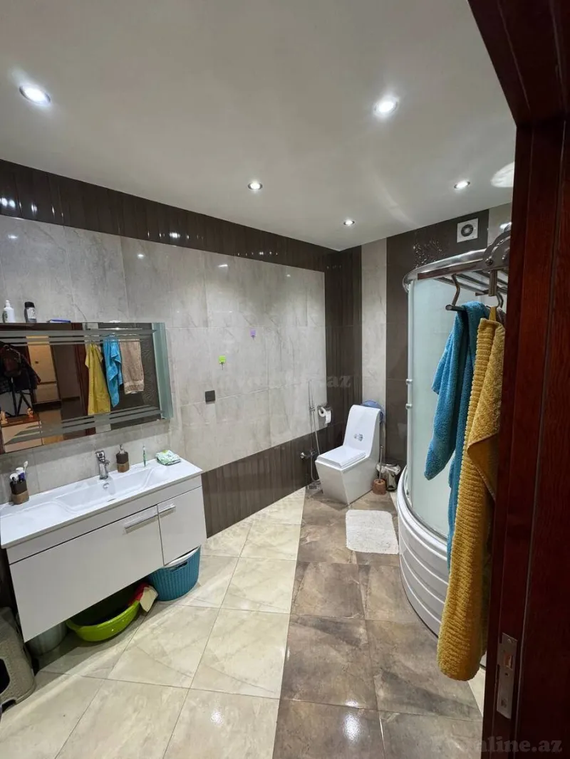 Kirayə verilir 3 otaqlı Mənzil Yeni tikili 135 m² Nəsimi r. - şəkil 15