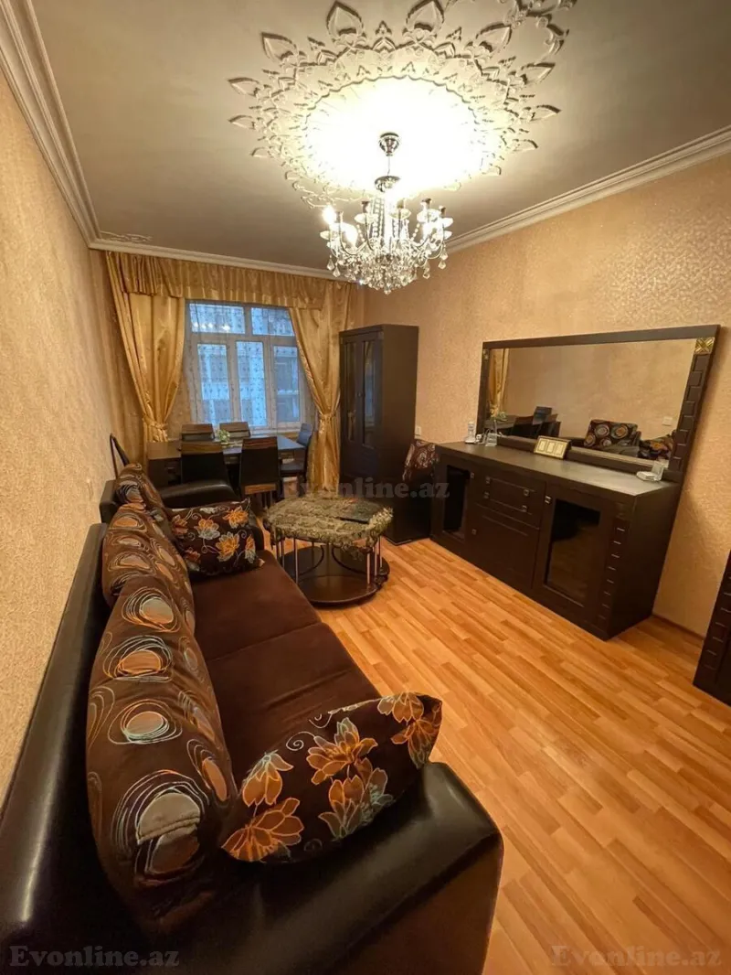 3 otaqlı Mənzil 90 m² Elmlər Akademiyası m. Satılır
