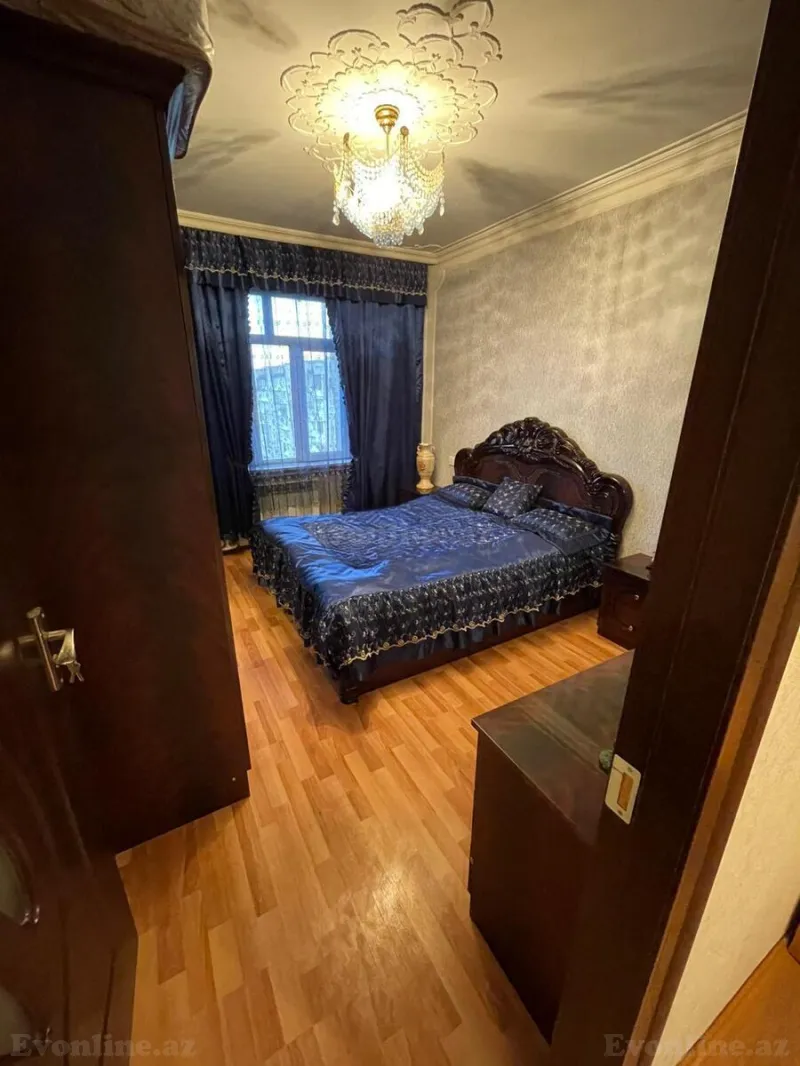 Satılır 3 otaqlı Mənzil Köhnə tikili 90 m² Elmlər Akademiyası m. - şəkil 2