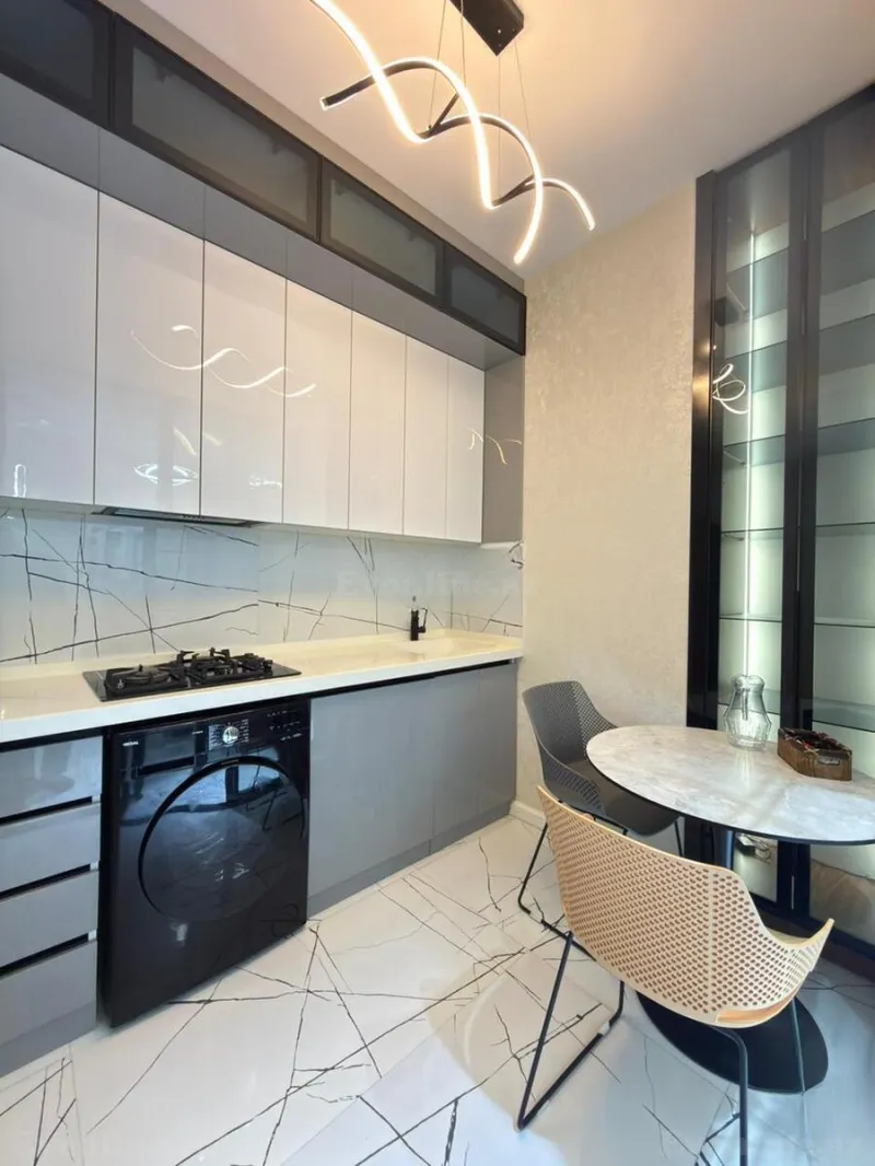 Kirayə verilir 2 otaqlı Mənzil Yeni tikili 65 m² 8 Noyabr m. - şəkil 14