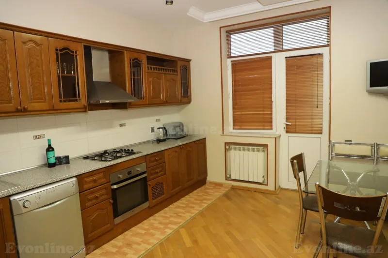 Kirayə verilir 3 otaqlı Mənzil Yeni tikili 120 m² Nizami m. - şəkil 18