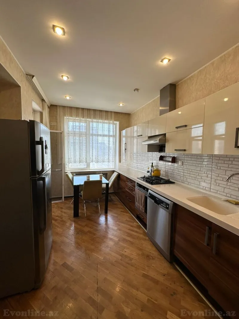 Kirayə verilir 3 otaqlı Mənzil Yeni tikili 140 m² Nizami m. - şəkil 7