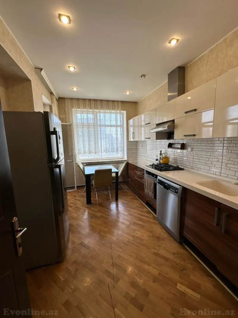 Kirayə verilir 3 otaqlı Mənzil Yeni tikili 140 m² Nizami m. - şəkil 9