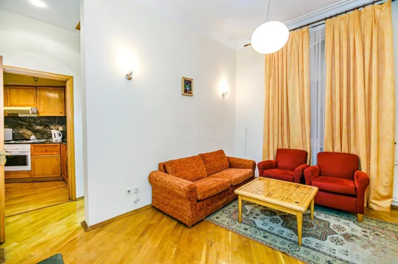 Kirayə verilir 2 otaqlı Mənzil Köhnə tikili 45 m² Sahil m. - şəkil 3