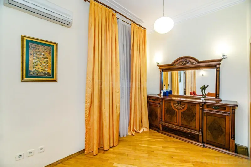 Kirayə verilir 2 otaqlı Mənzil Köhnə tikili 45 m² Sahil m. - şəkil 6