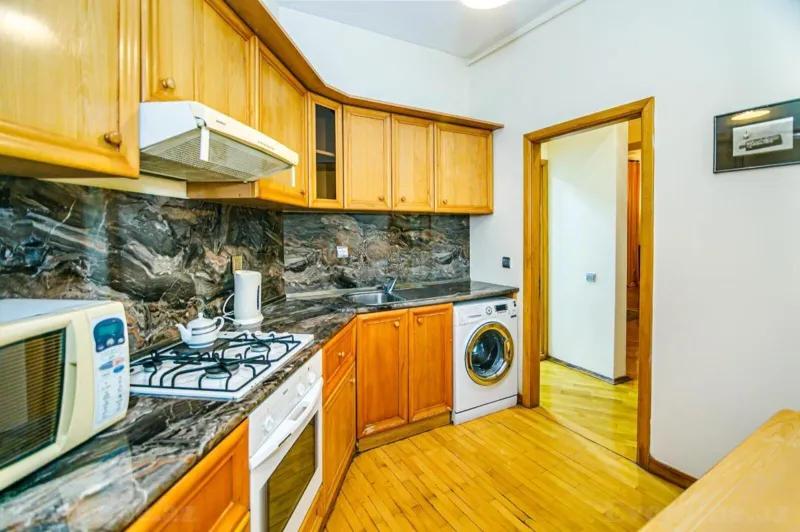 Kirayə verilir 2 otaqlı Mənzil Köhnə tikili 45 m² Sahil m. - şəkil 8