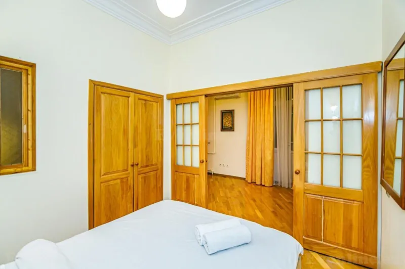 Kirayə verilir 2 otaqlı Mənzil Köhnə tikili 45 m² Sahil m. - şəkil 11