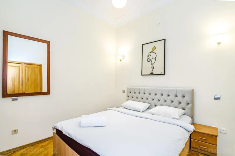 Kirayə verilir 2 otaqlı Mənzil Köhnə tikili 45 m² Sahil m. - şəkil 13