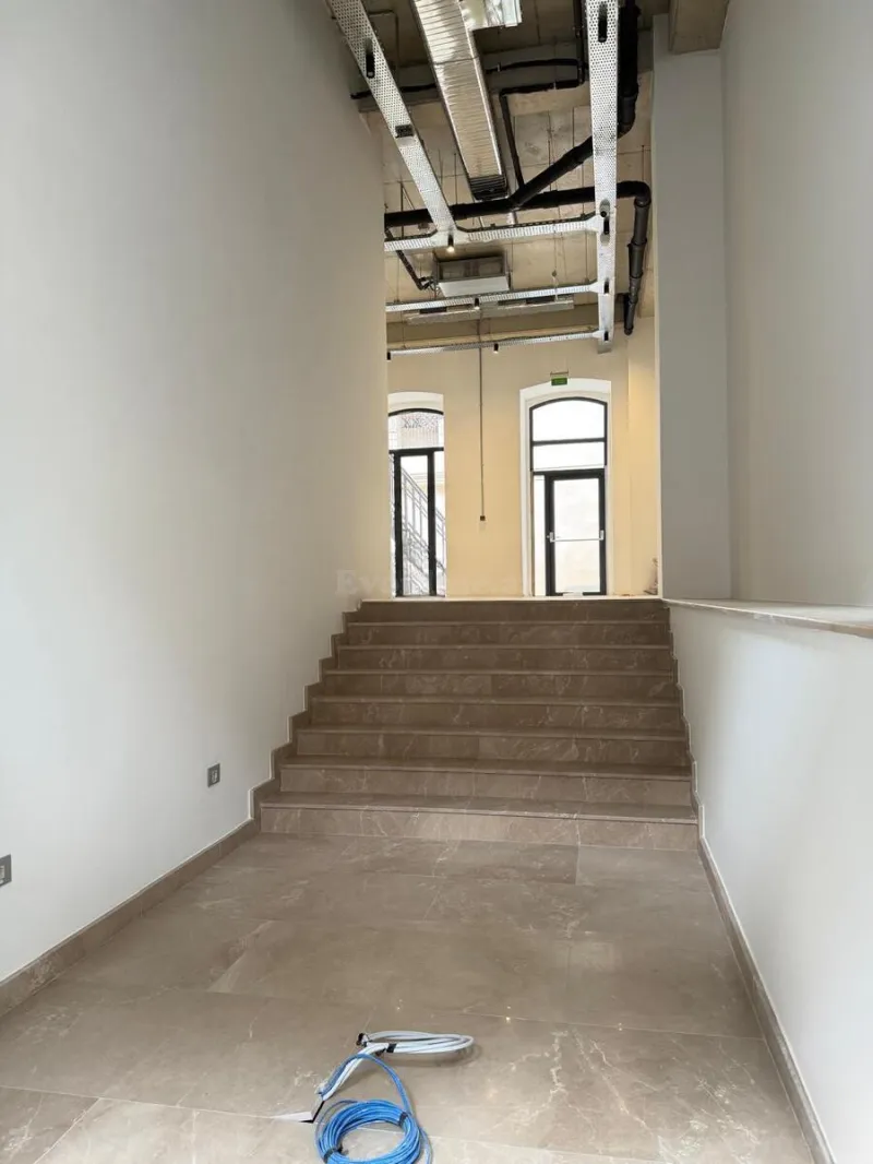 Kirayə verilir Obyekt 860 m² Sahil m. - şəkil 9
