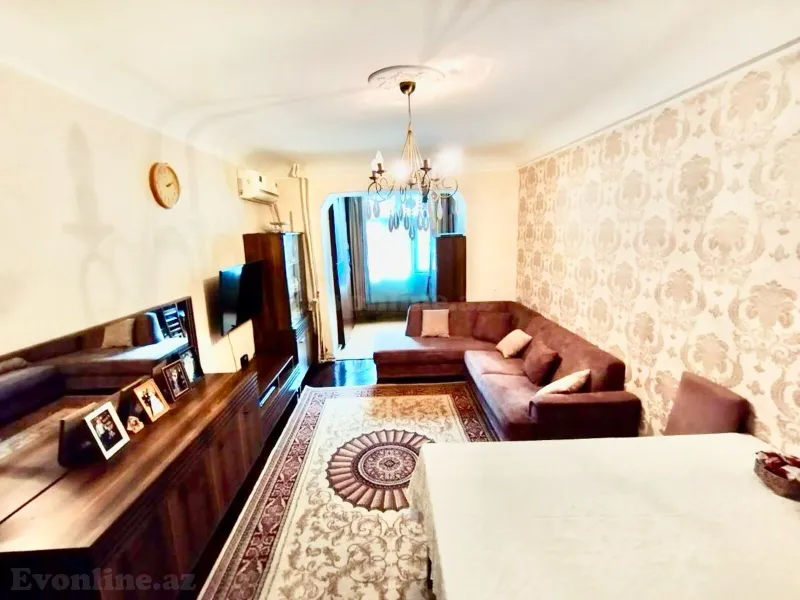 3 otaqlı Mənzil 60 m² Neftçilər m. Satılır