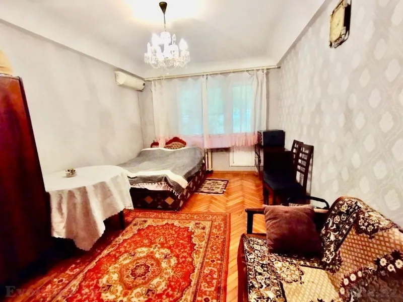 Satılır 3 otaqlı Mənzil Köhnə tikili 60 m² Neftçilər m. - şəkil 4