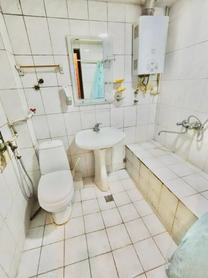 Satılır 3 otaqlı Mənzil Köhnə tikili 60 m² Neftçilər m. - şəkil 15