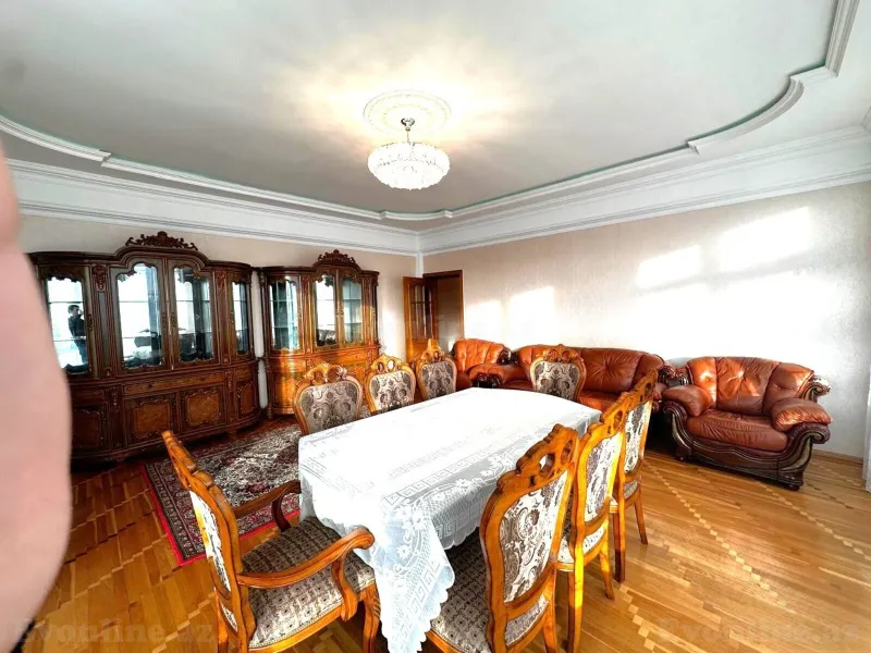 Kirayə verilir 4 otaqlı Mənzil Yeni tikili 165 m² Nərimanov r.