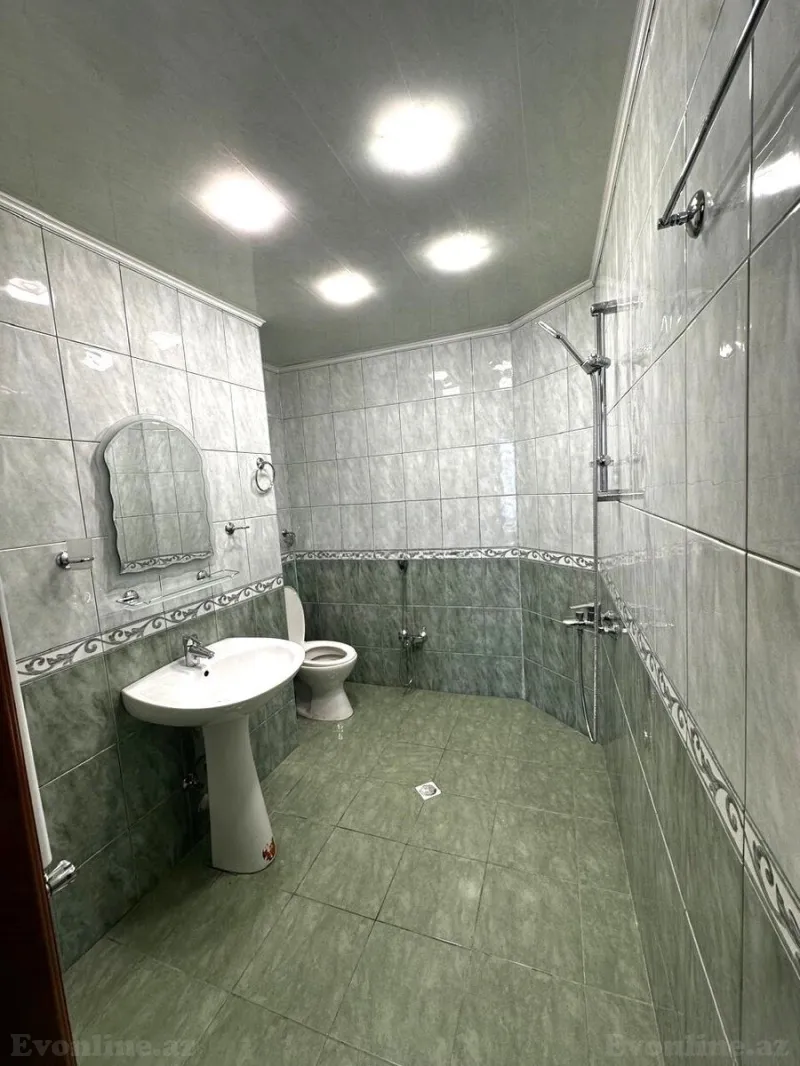 Kirayə verilir 4 otaqlı Mənzil Yeni tikili 165 m² Nərimanov r. - şəkil 9