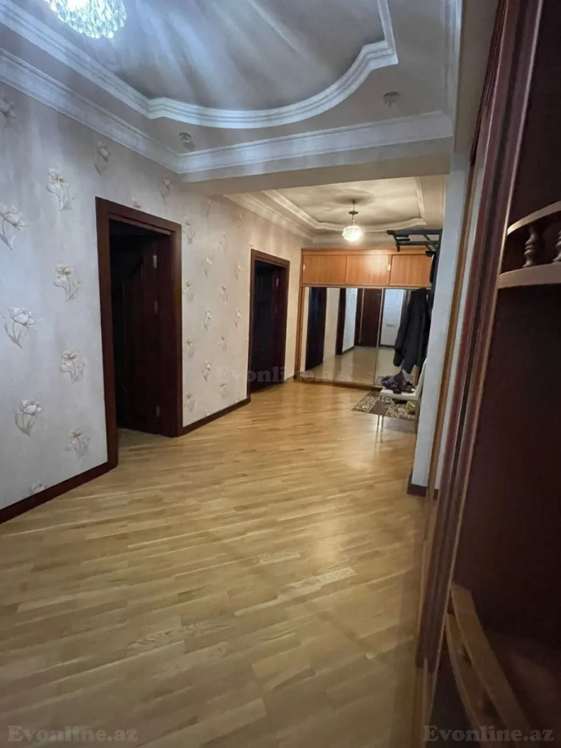 Kirayə verilir 3 otaqlı Mənzil Yeni tikili 137 m² İnşaatçılar m. - şəkil 8