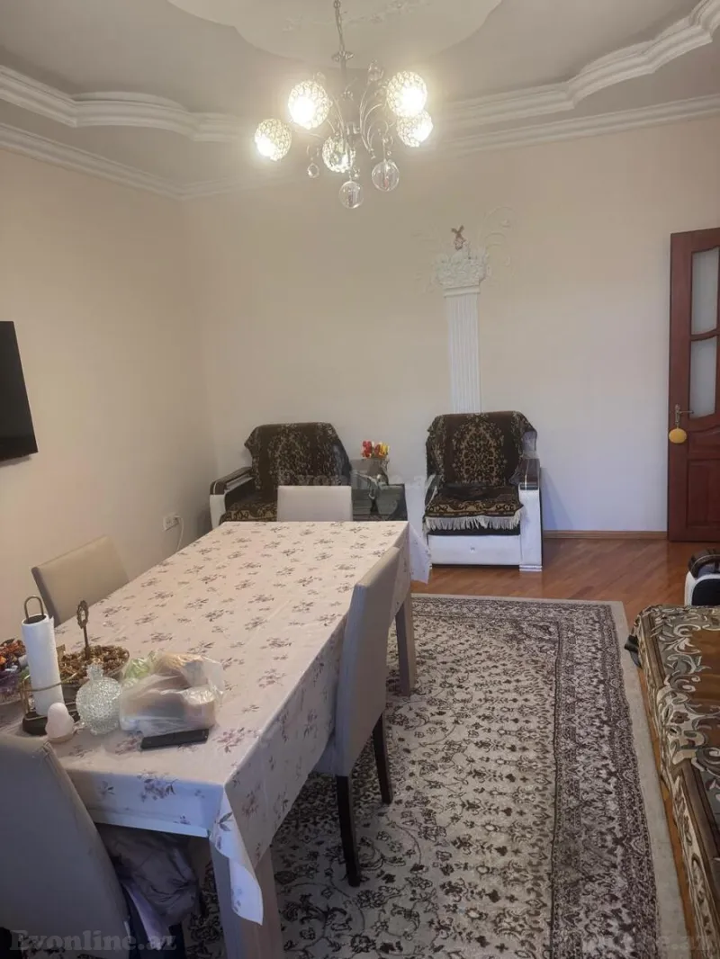 3 otaqlı Mənzil 82 m² Xalqlar Dostluğu m. Satılır