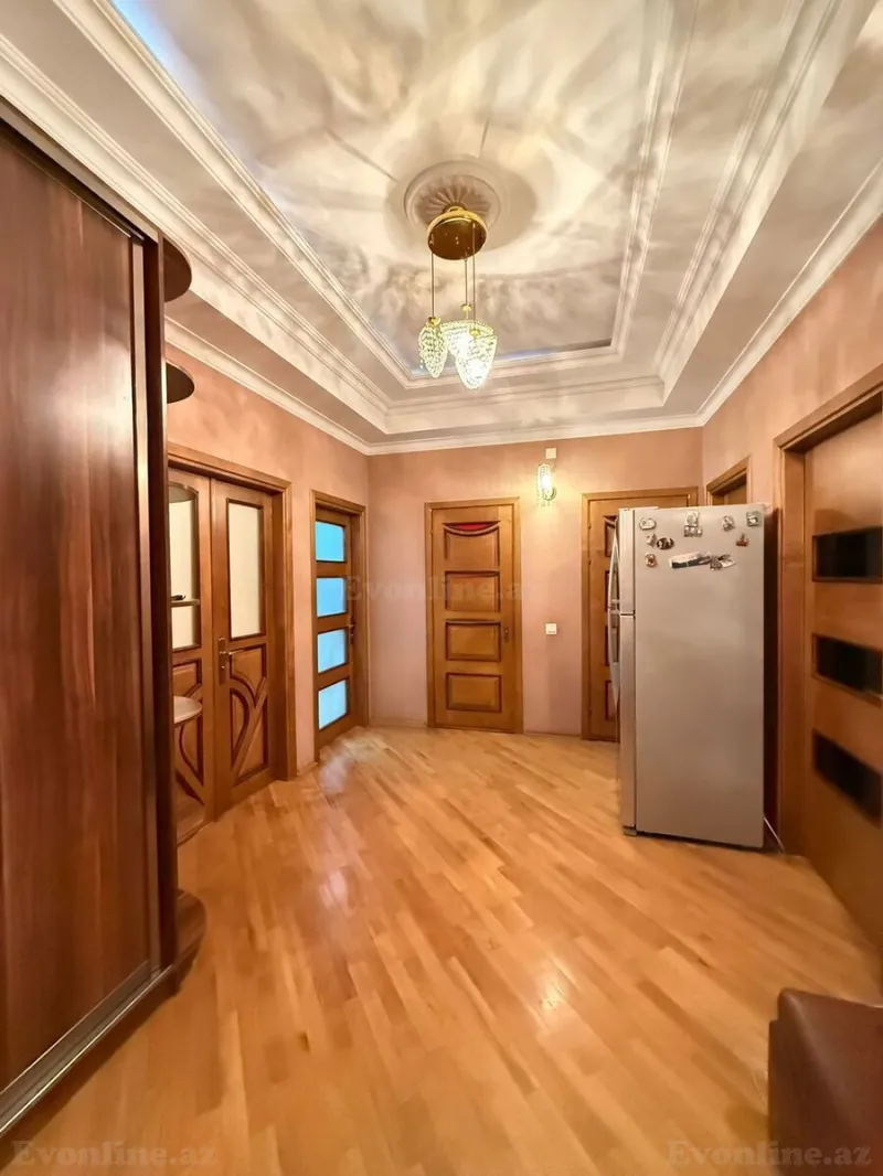 Satılır 3 otaqlı Mənzil Yeni tikili 105 m² İnşaatçılar m. - şəkil 4