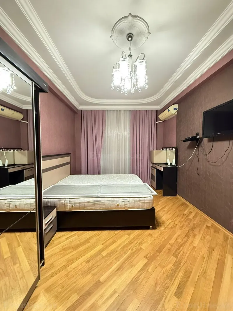 Satılır 3 otaqlı Mənzil Yeni tikili 105 m² İnşaatçılar m. - şəkil 5