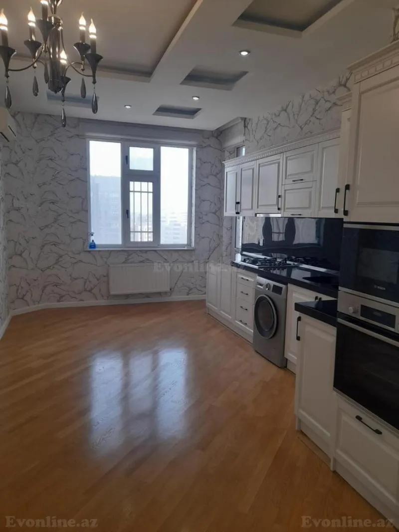 Satılır 4 otaqlı Mənzil Yeni tikili 175 m² İnşaatçılar m. - şəkil 4
