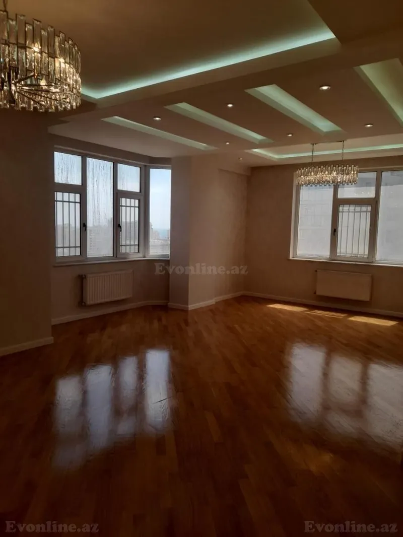 Satılır 4 otaqlı Mənzil Yeni tikili 175 m² İnşaatçılar m. - şəkil 5