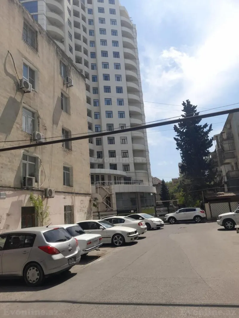 Satılır 4 otaqlı Mənzil Yeni tikili 175 m² İnşaatçılar m. - şəkil 14