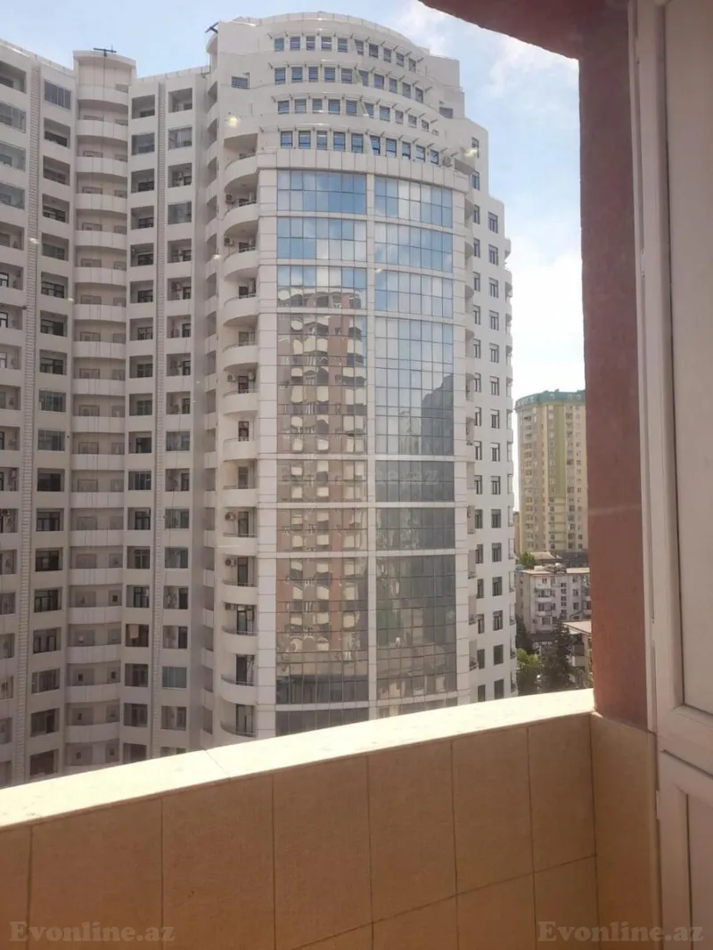 Satılır 4 otaqlı Mənzil Yeni tikili 175 m² İnşaatçılar m. - şəkil 16