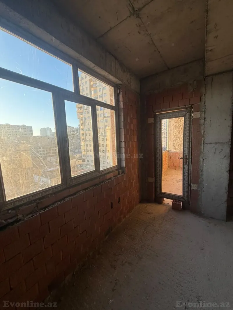 Satılır 3 otaqlı Mənzil Yeni tikili 150 m² Elmlər Akademiyası m. - şəkil 9