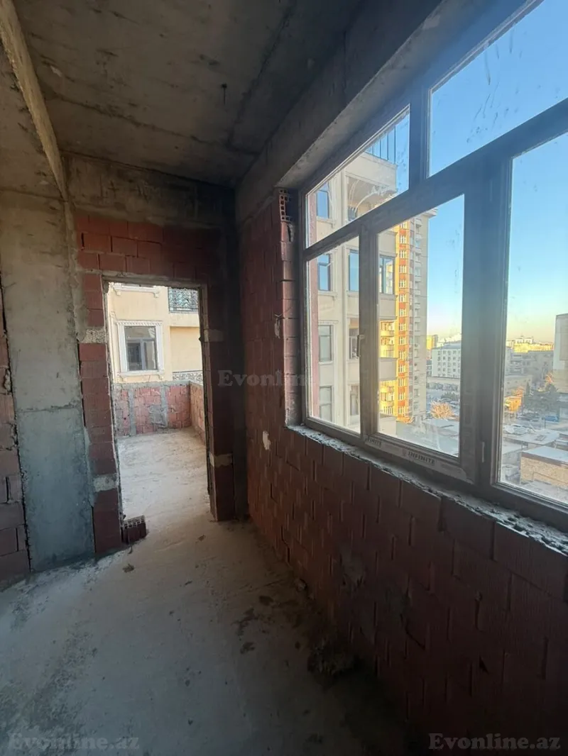 Satılır 3 otaqlı Mənzil Yeni tikili 150 m² Elmlər Akademiyası m. - şəkil 12