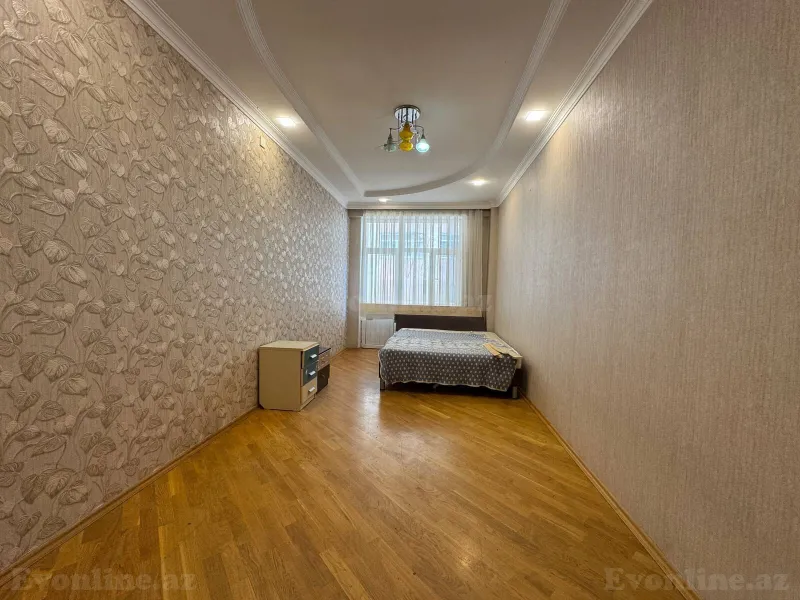 Satılır 3 otaqlı Mənzil Yeni tikili 130 m² İnşaatçılar m. - şəkil 6