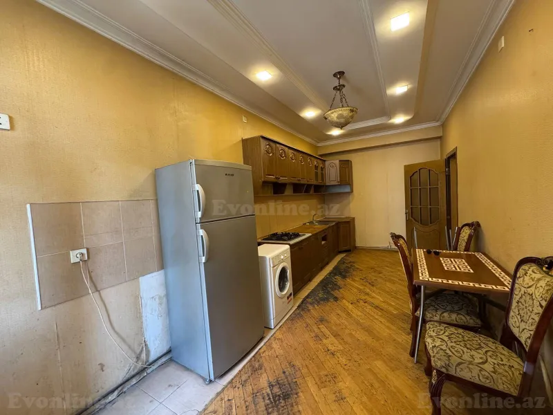 Satılır 3 otaqlı Mənzil Yeni tikili 130 m² İnşaatçılar m. - şəkil 7