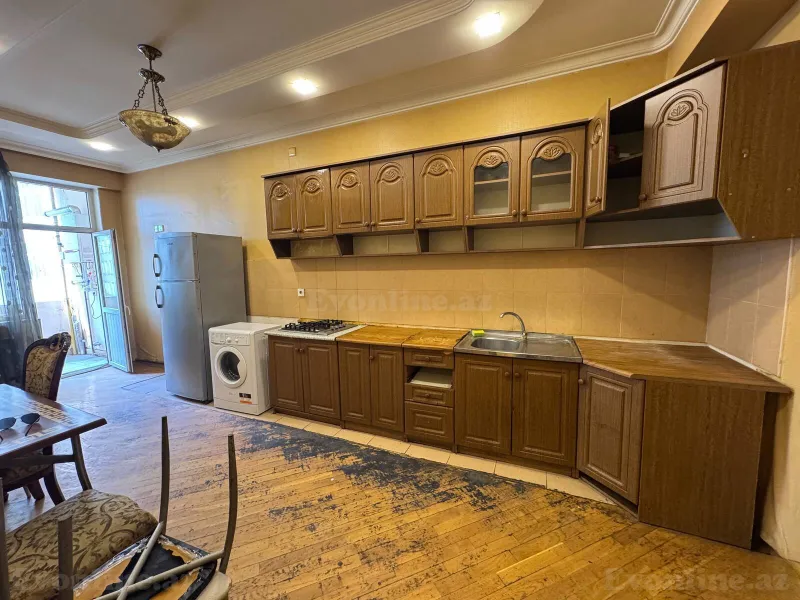 Satılır 3 otaqlı Mənzil Yeni tikili 130 m² İnşaatçılar m. - şəkil 12