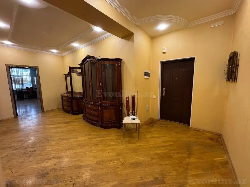 Satılır 3 otaqlı Mənzil Yeni tikili 130 m² İnşaatçılar m. - şəkil 13