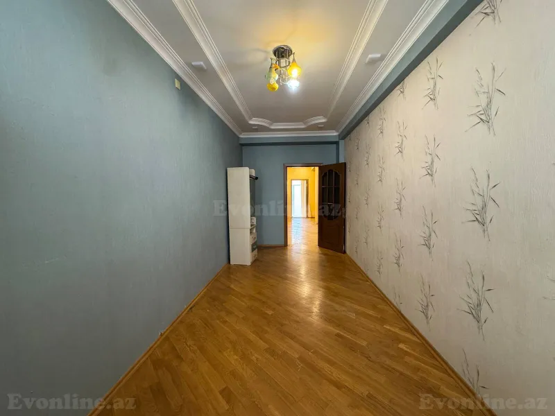 Satılır 3 otaqlı Mənzil Yeni tikili 130 m² İnşaatçılar m. - şəkil 15