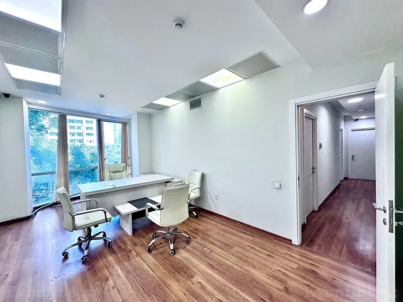Kirayə verilir Obyekt 500 m² İnşaatçılar m. - şəkil 4
