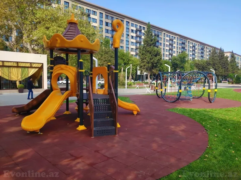 3 otaqlı Mənzil 90 m² Gənclik m. Satılır