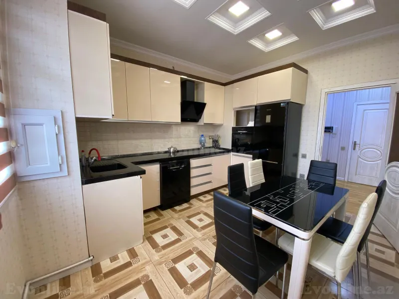 Kirayə verilir 3 otaqlı Mənzil Yeni tikili 100 m² Nəsimi m. - şəkil 6