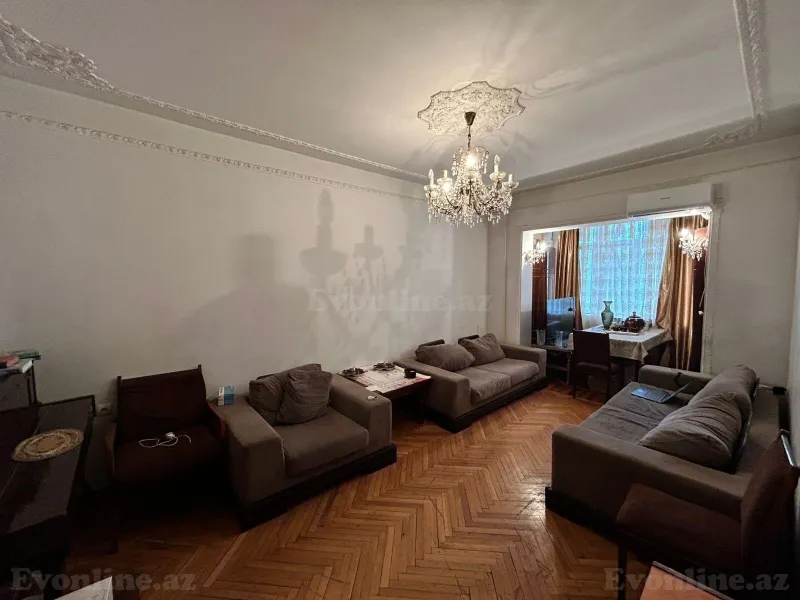 Satılır 3 otaqlı Mənzil Köhnə tikili 90 m² Memar Əcəmi m. - şəkil 2