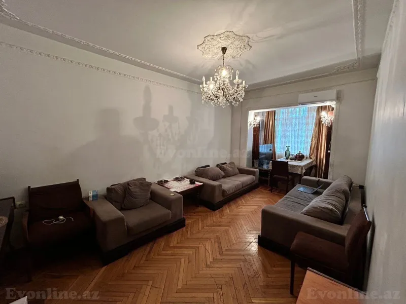 Satılır 3 otaqlı Mənzil Köhnə tikili 90 m² Memar Əcəmi m. - şəkil 4