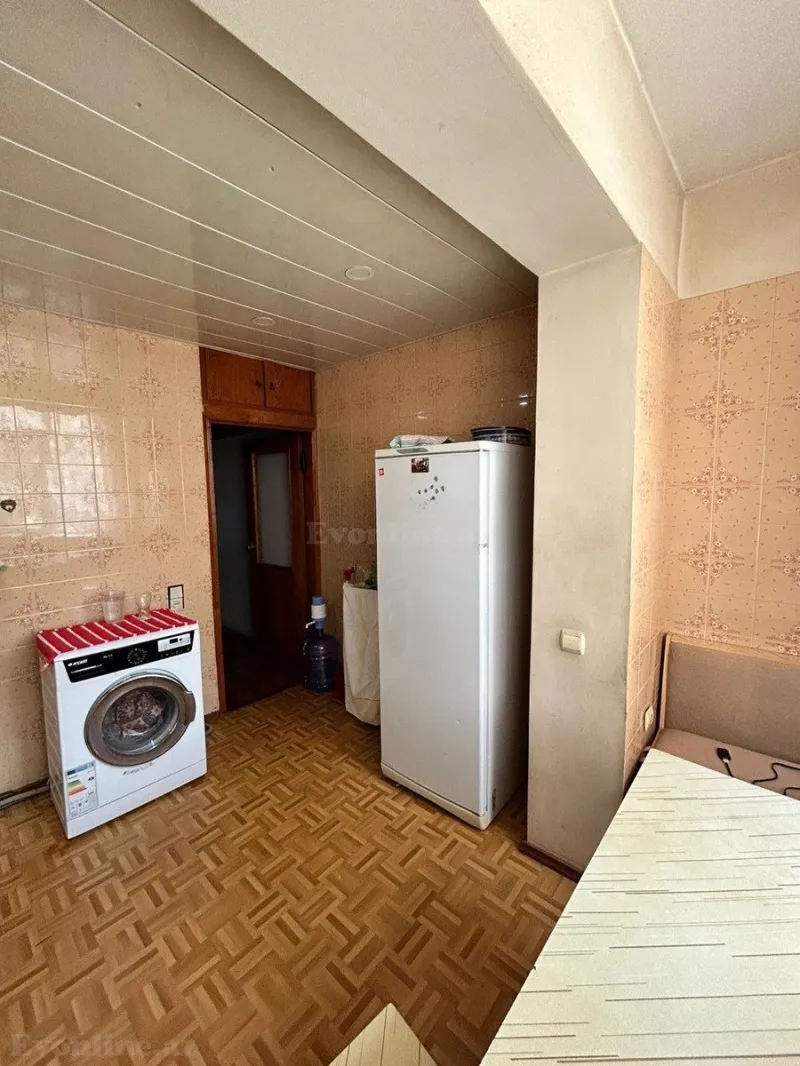 Satılır 3 otaqlı Mənzil Köhnə tikili 90 m² Memar Əcəmi m. - şəkil 18