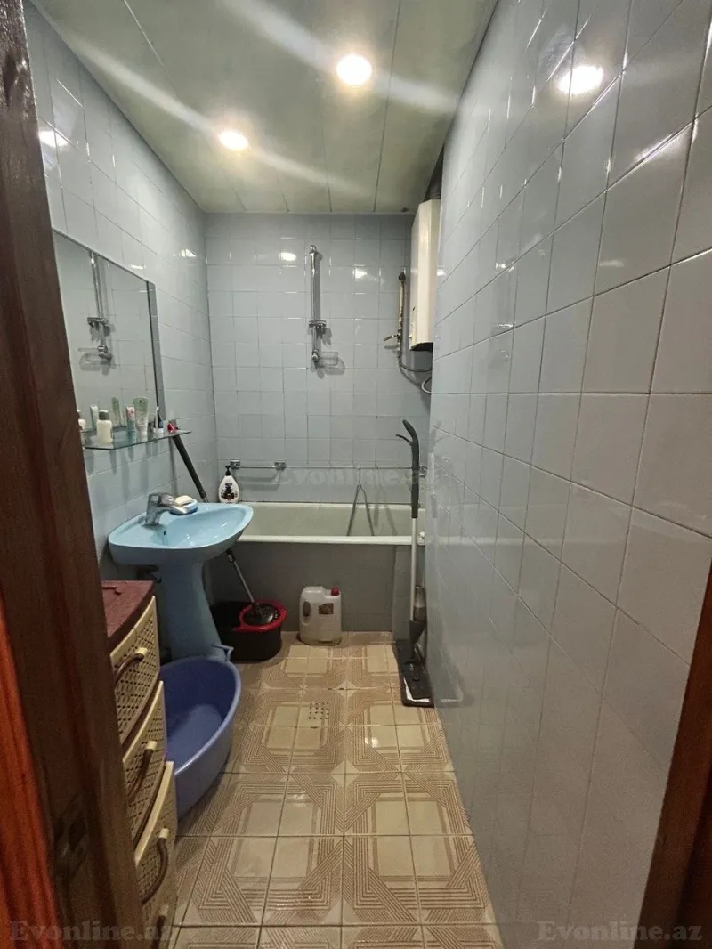 Satılır 3 otaqlı Mənzil Köhnə tikili 90 m² Memar Əcəmi m. - şəkil 24