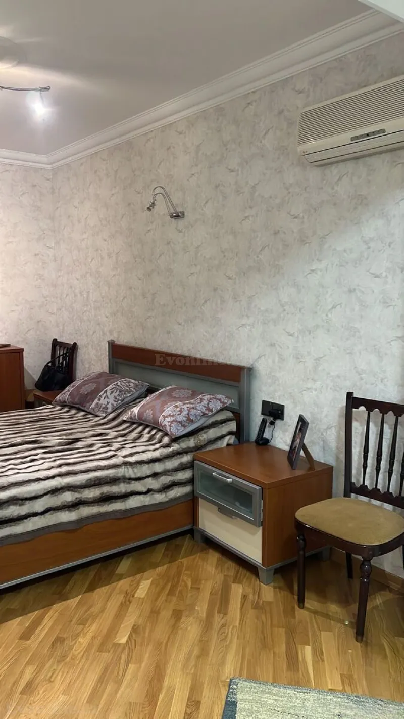 Satılır 3 otaqlı Mənzil Köhnə tikili 95 m² Gənclik m. - şəkil 9