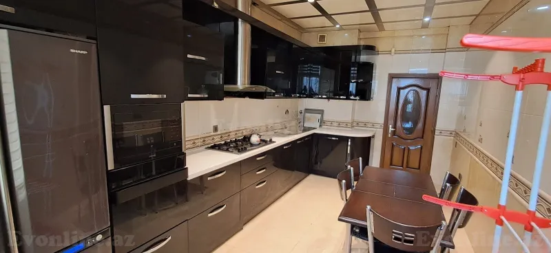 Kirayə verilir 5 otaqlı Mənzil Yeni tikili 175 m² Nizami m. - şəkil 2