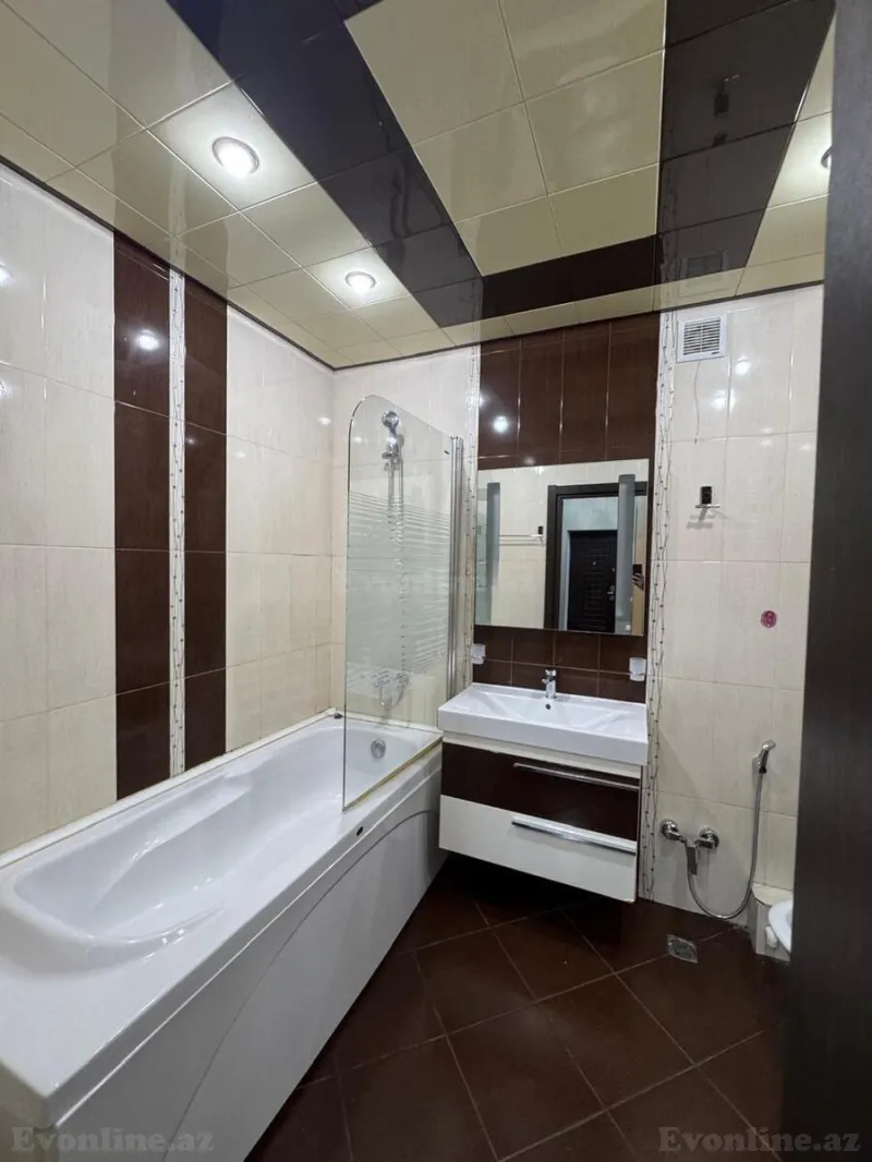 Kirayə verilir 3 otaqlı Mənzil Yeni tikili 102 m² Sahil m. - şəkil 13