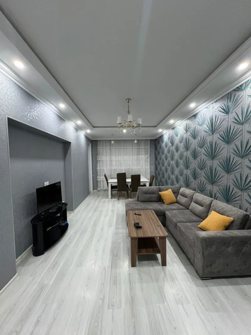 2 otaqlı Mənzil 107 m² Elmlər Akademiyası m. Kirayə verilir